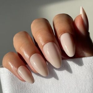 Glamnetic nails - Ballet Pink